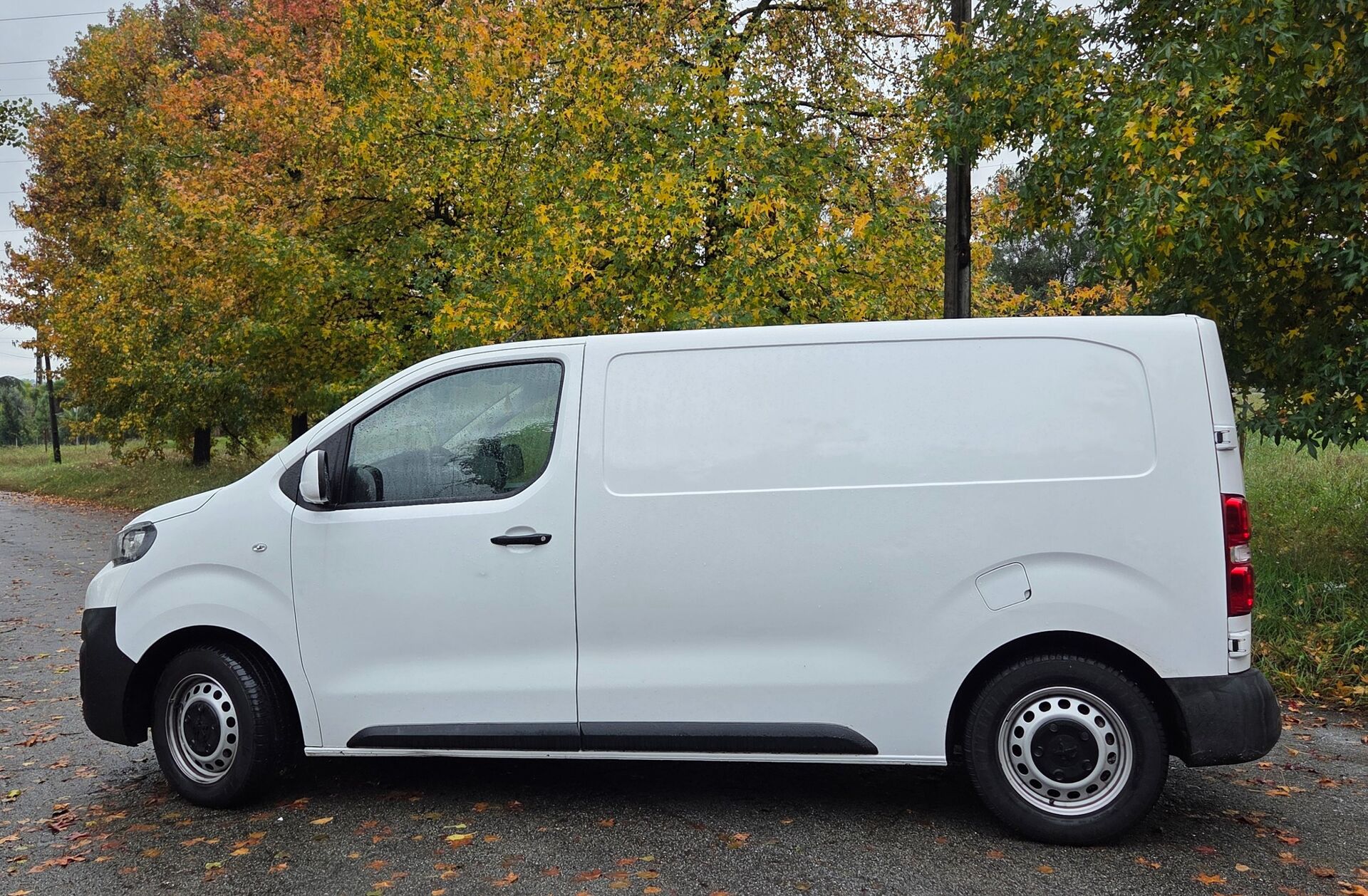 PEUGEOT Expert 2.0 BlueHDi L1H1 Premium Compact EAT8