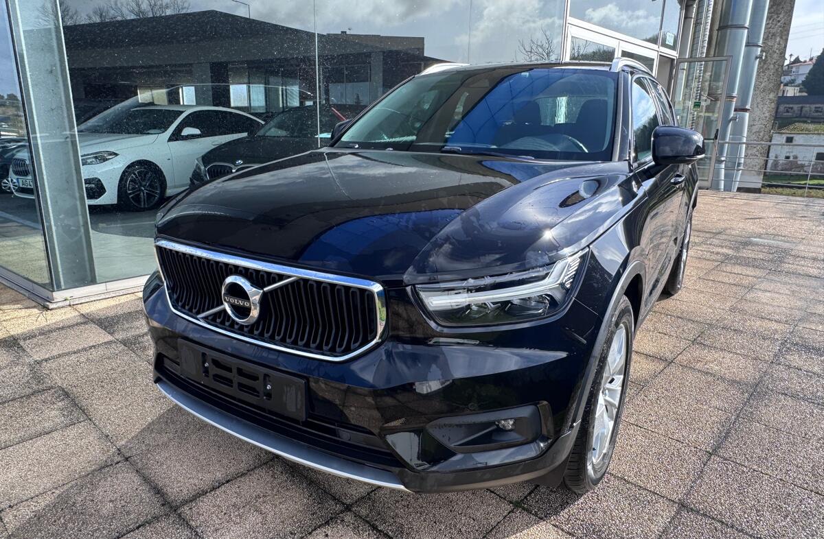 VOLVO XC40 1.5 T3 Momentum
