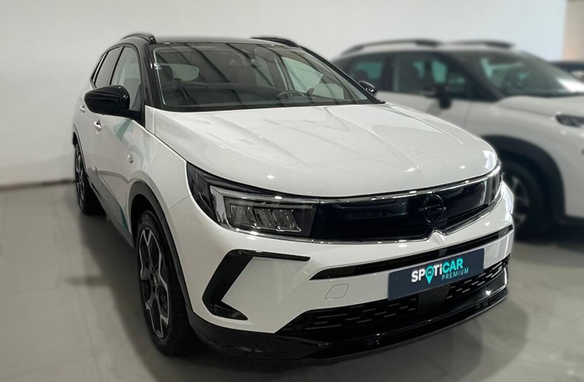 OPEL Grandland 1.2 Hybrid GS eDCT