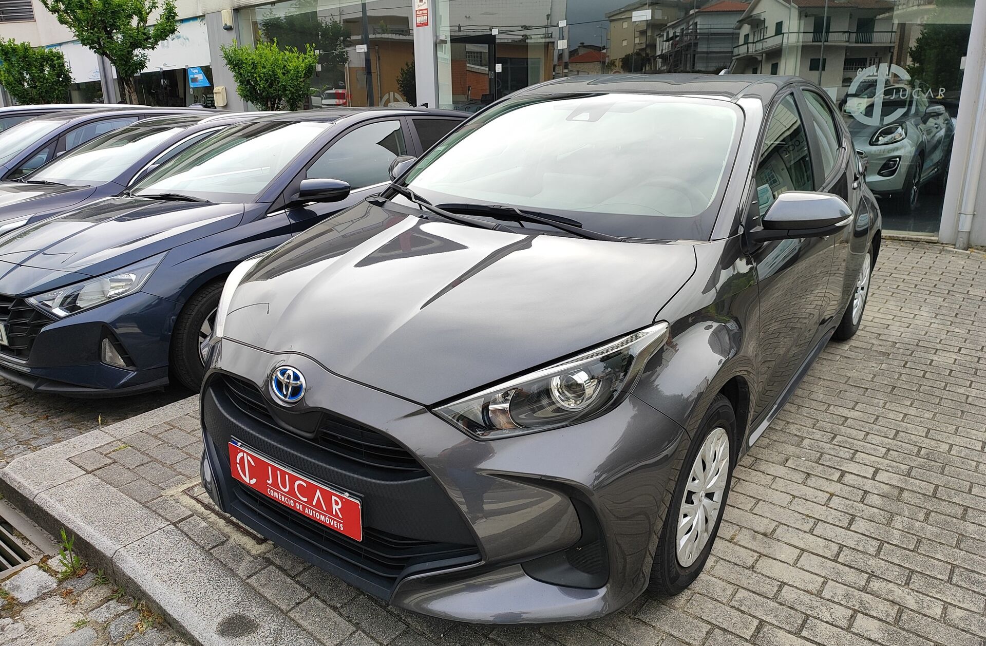 TOYOTA Yaris Toyota Yaris 1.5 VVT-I Hybrid Comfort CVT