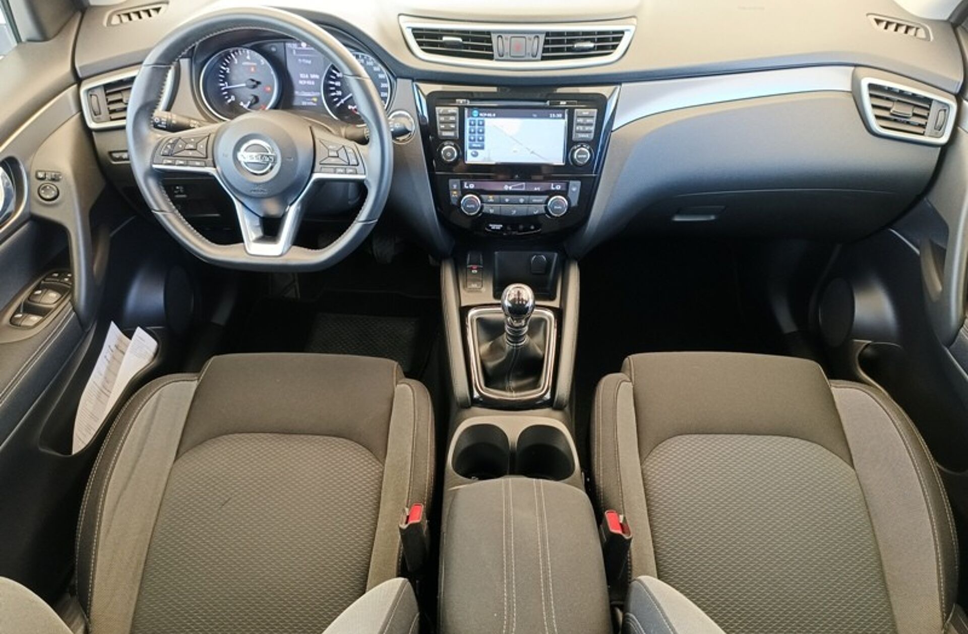 NISSAN Qashqai 1.2 DIG-T N-Connecta