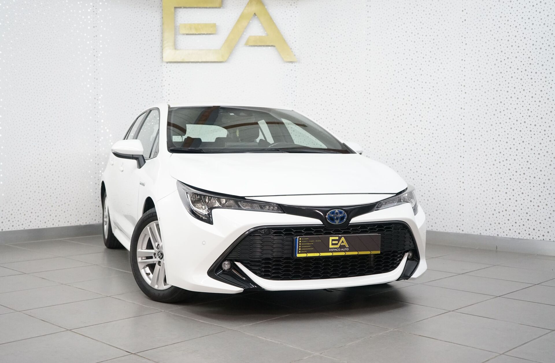 TOYOTA Corolla 1.8 Hybrid Active