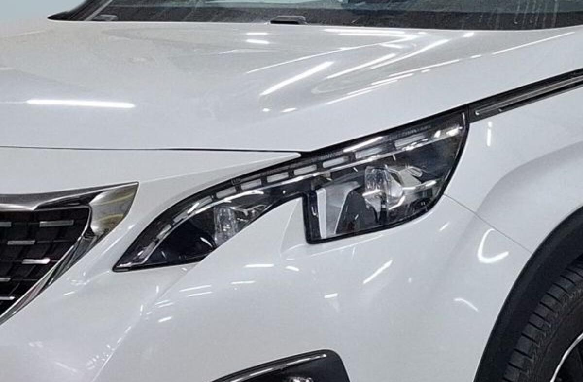 PEUGEOT 5008 1.5 BlueHDi GT Line