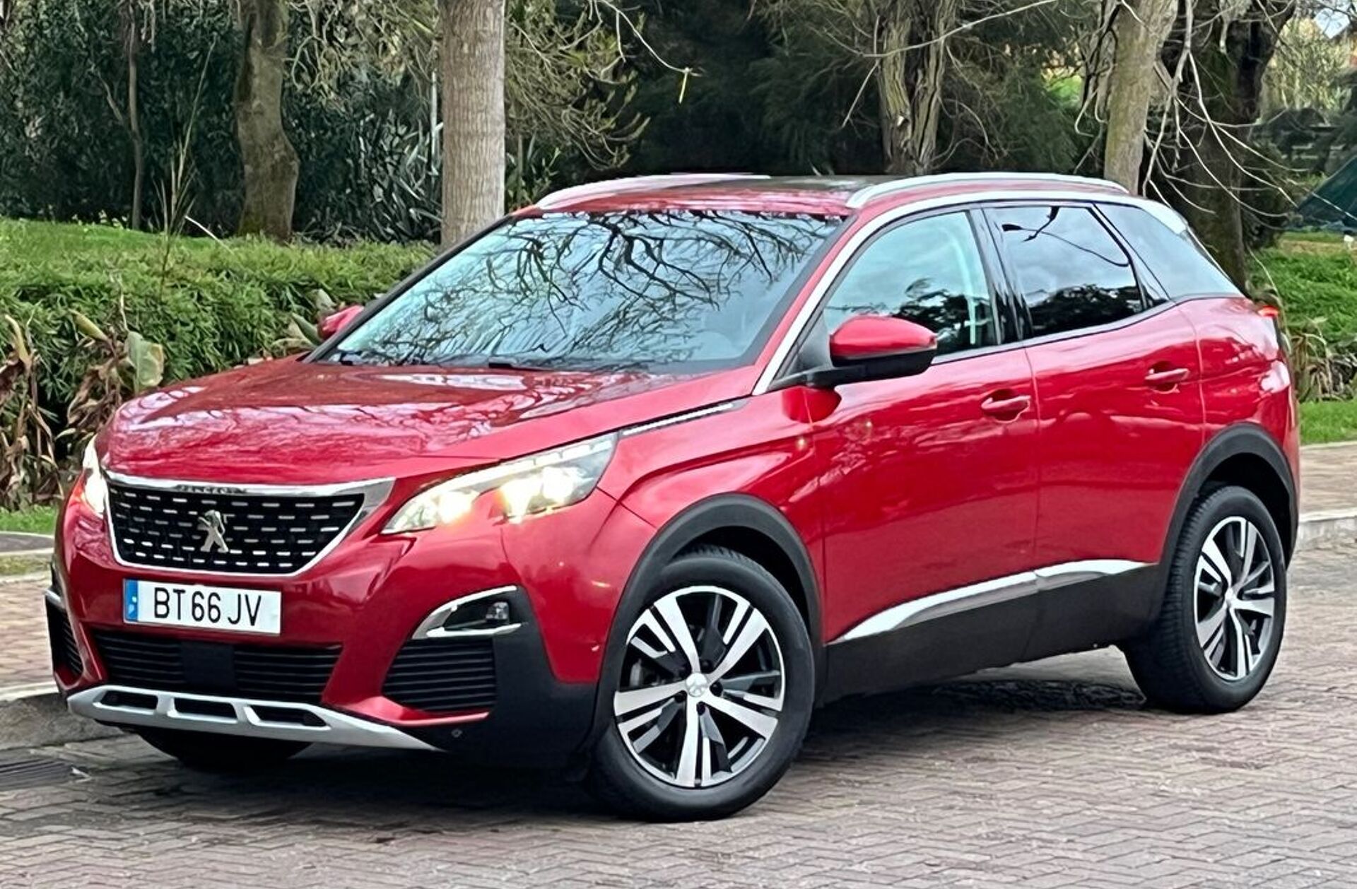 PEUGEOT 3008 1.2 PureTech Allure EAT8