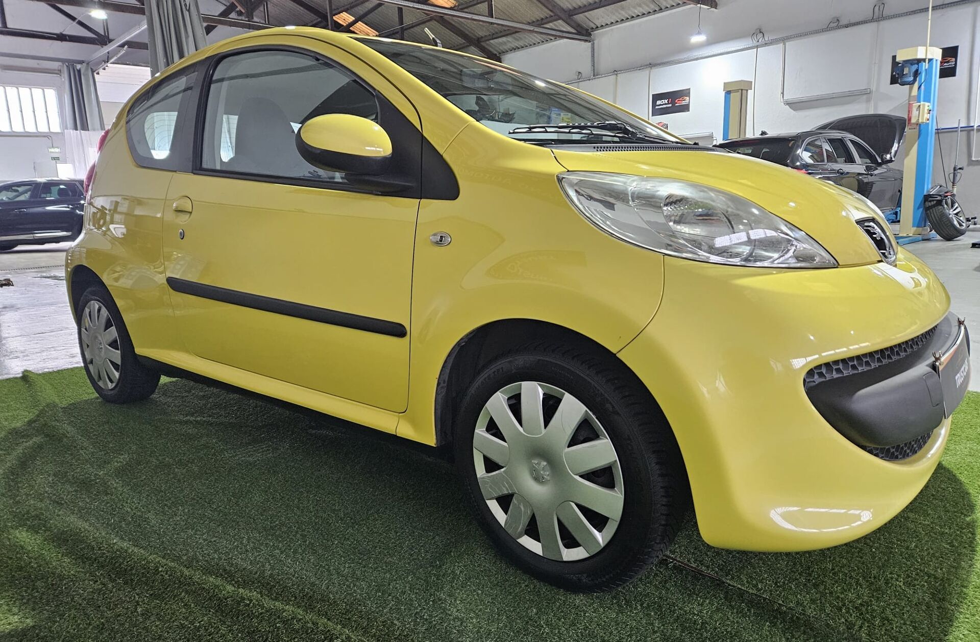 PEUGEOT 107 1.0 Trendy 2 Tronic