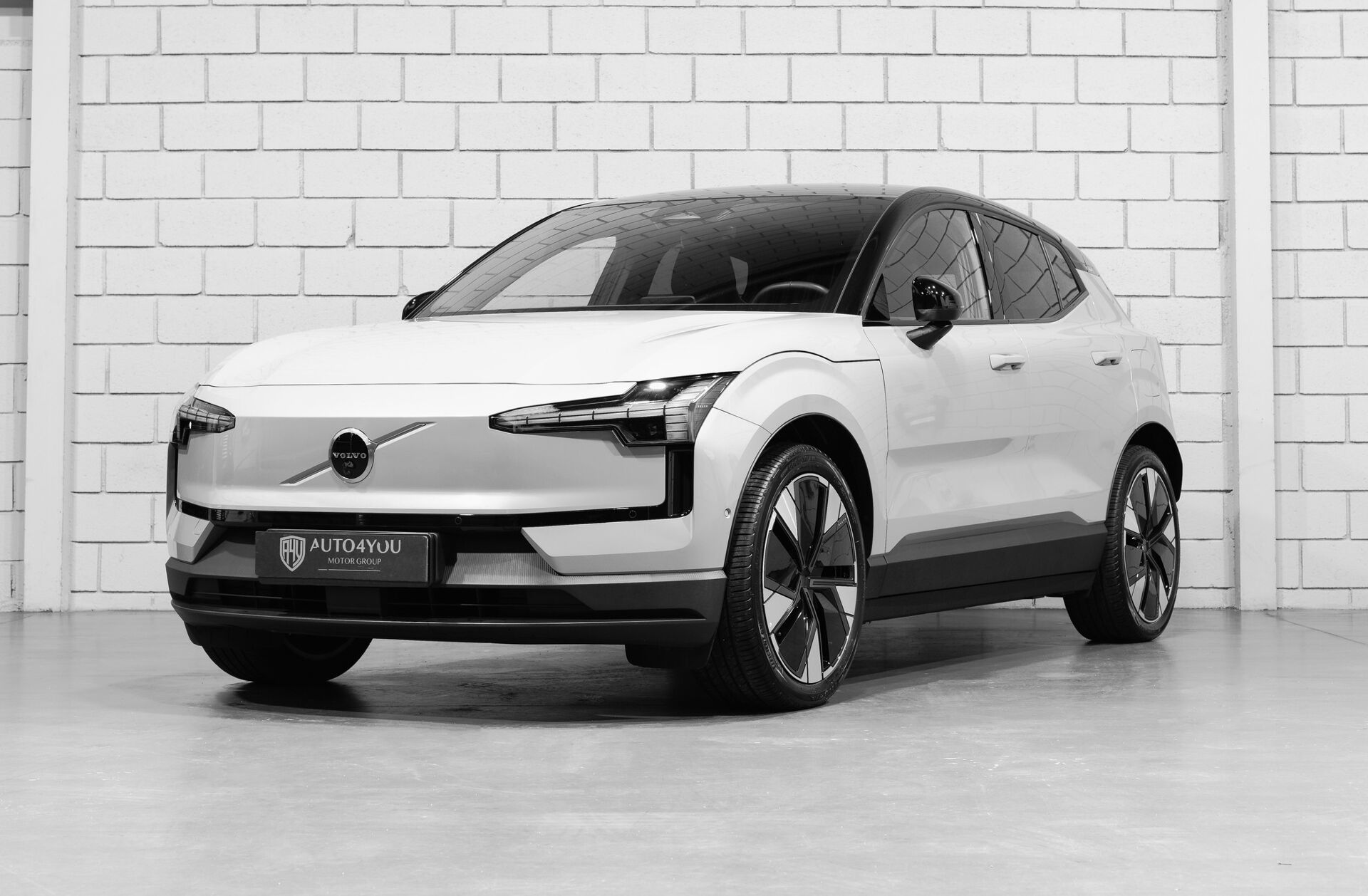 VOLVO EX30 69 kWh Twin Motor Ultra