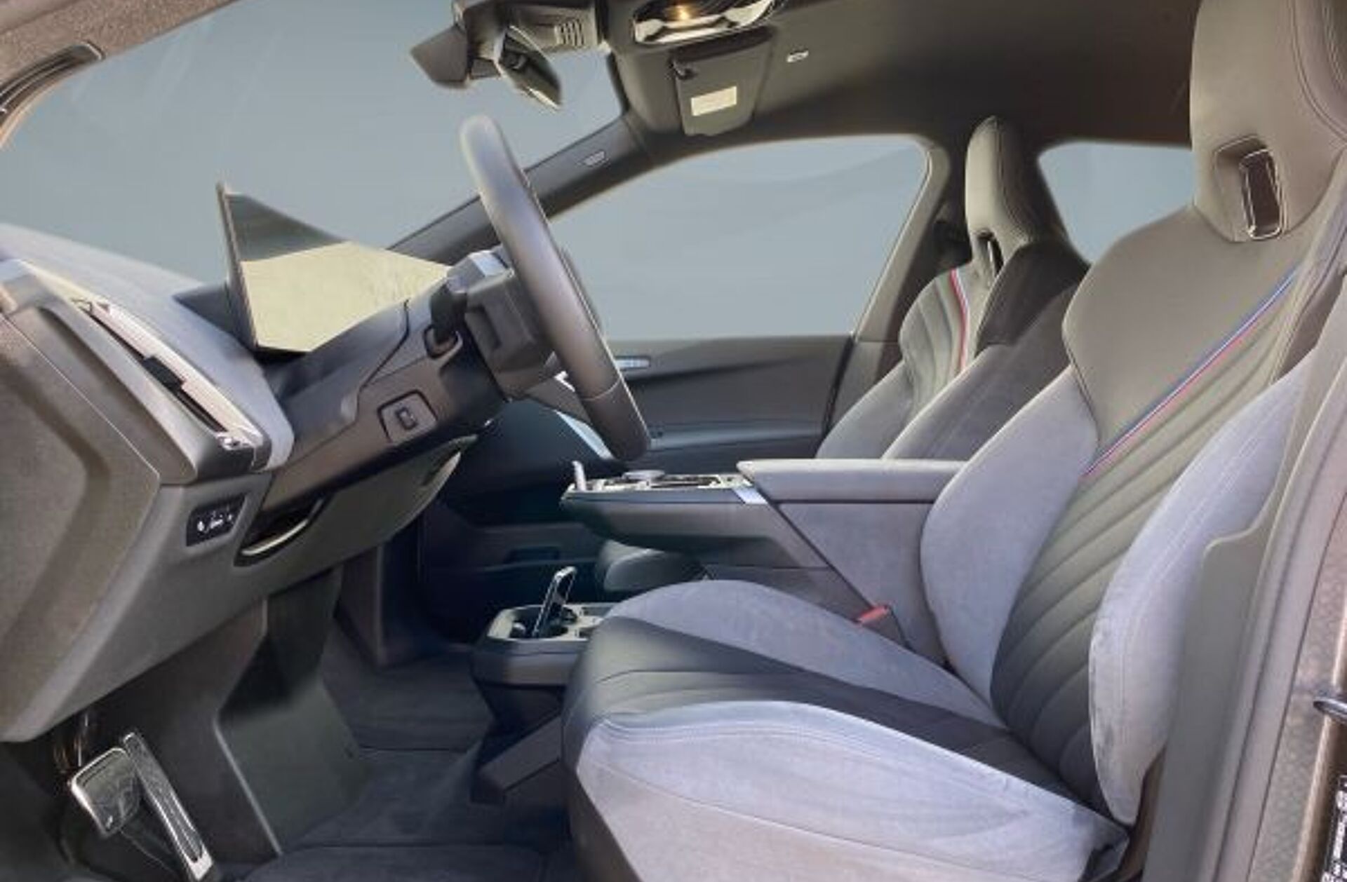 BMW iX xDrive 50 Pack Desportivo