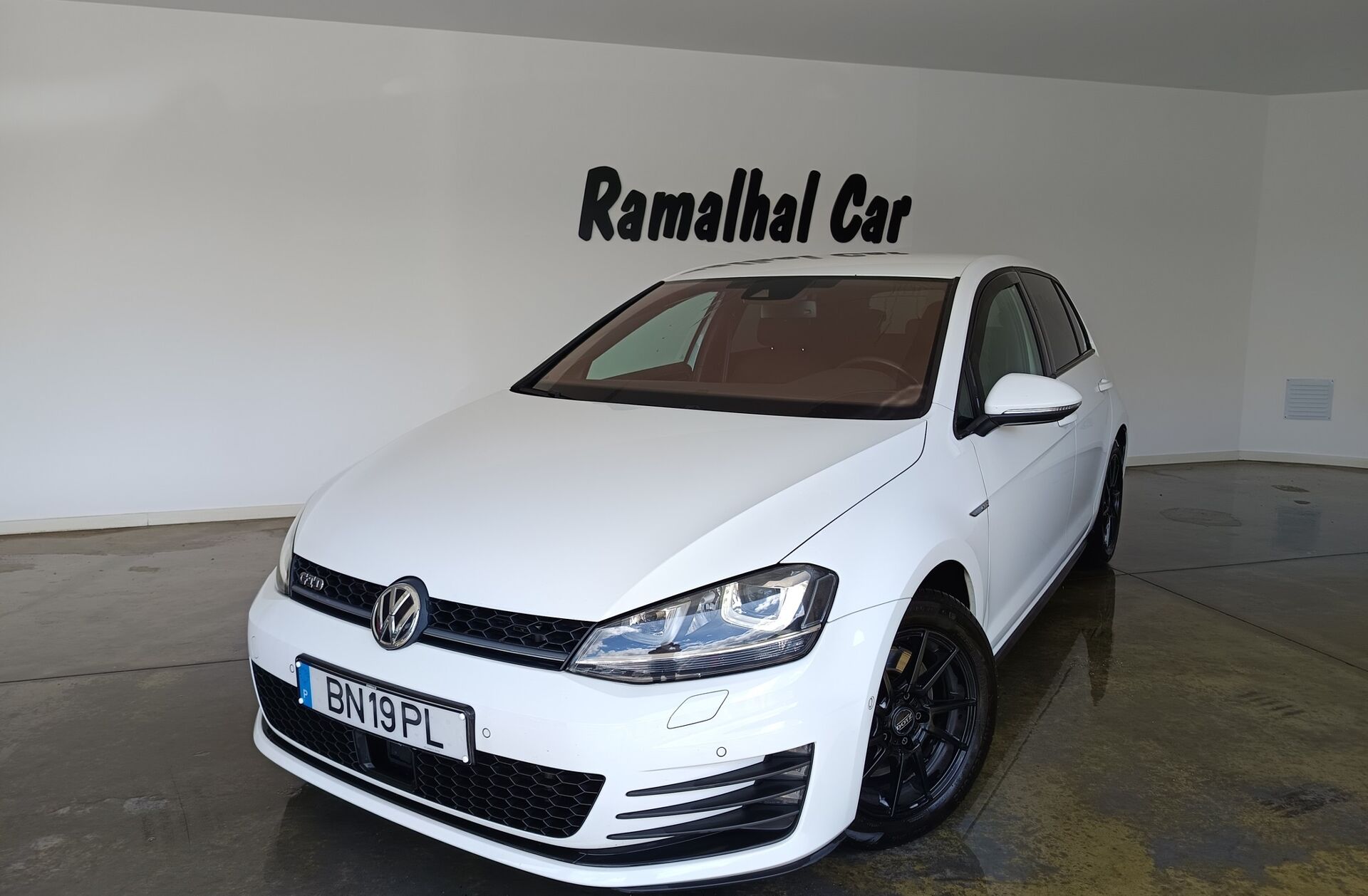 VOLKSWAGEN Golf 2.0 TDi GTD