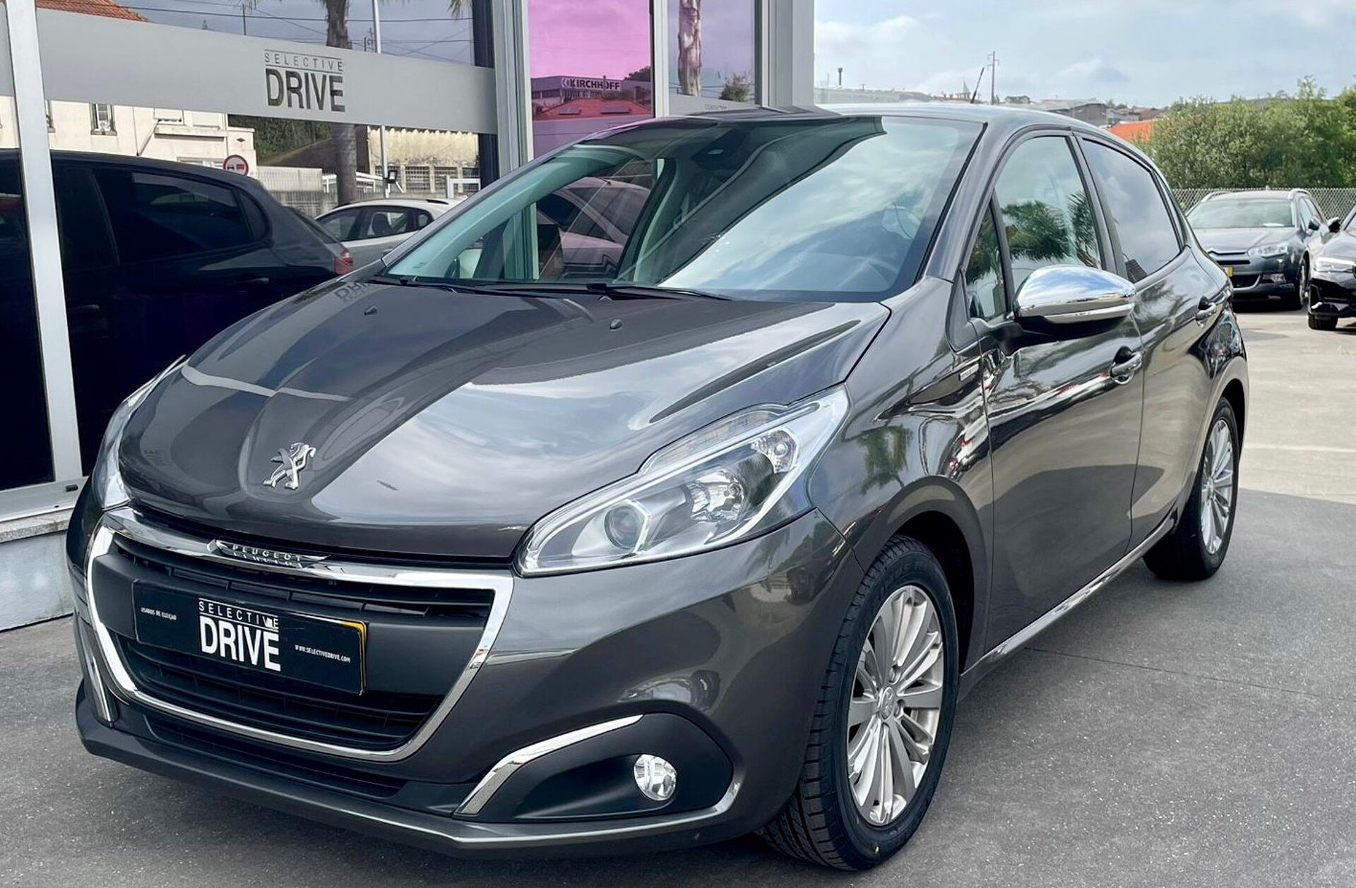 PEUGEOT 208 1.2 PureTech Style