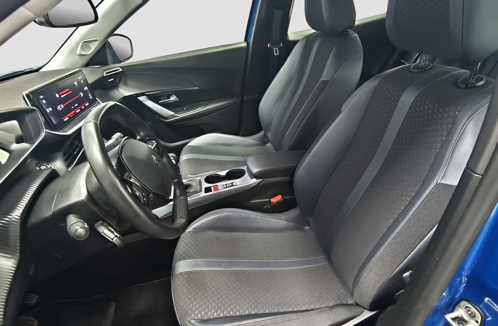 PEUGEOT 2008 1.2 PureTech Allure