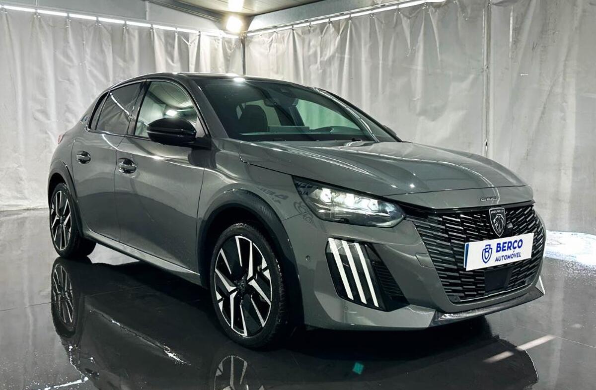 PEUGEOT 208 e- 51 kWh GT