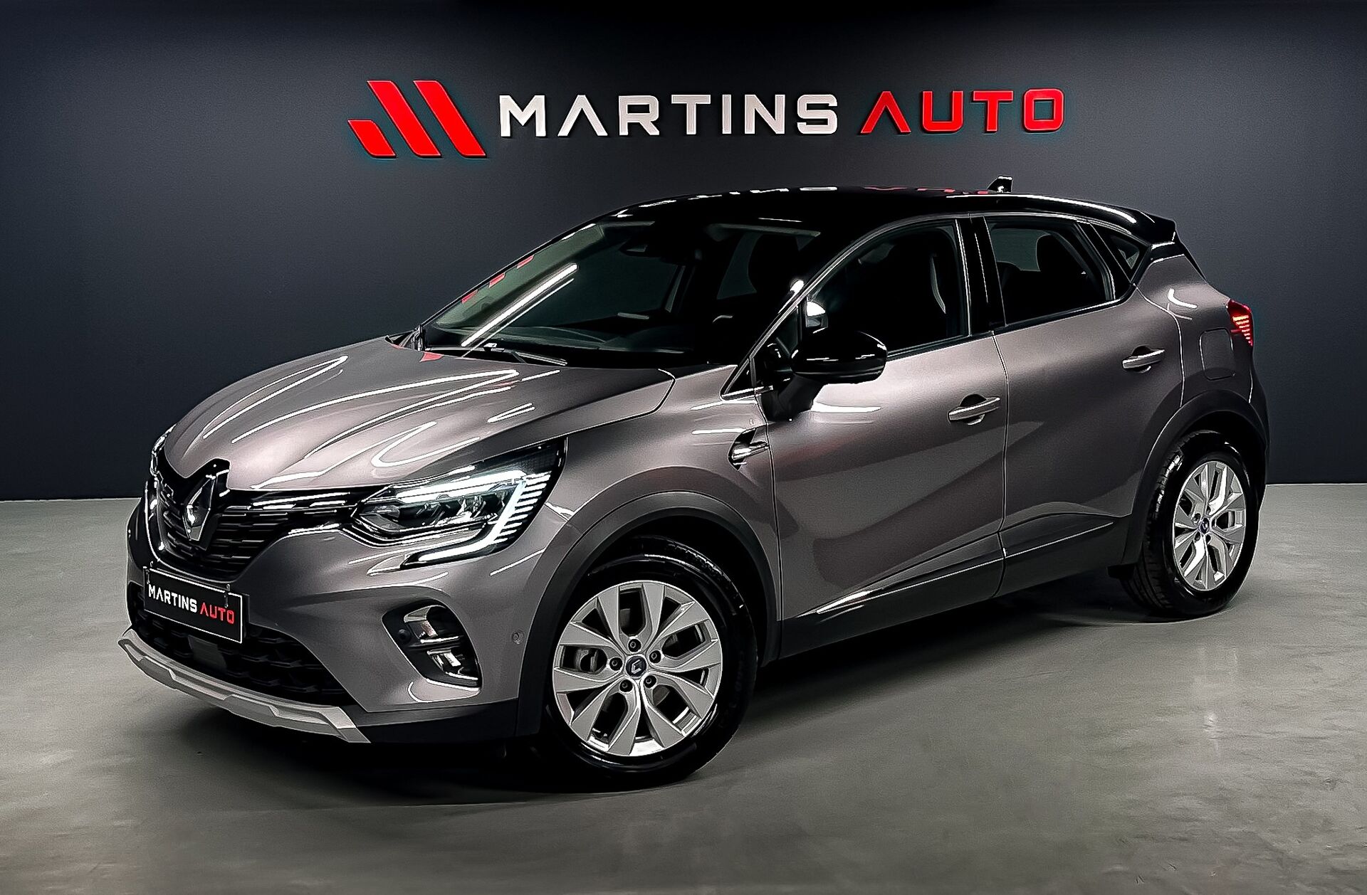 RENAULT Captur 1.6 E-Tech Plug-In Intens