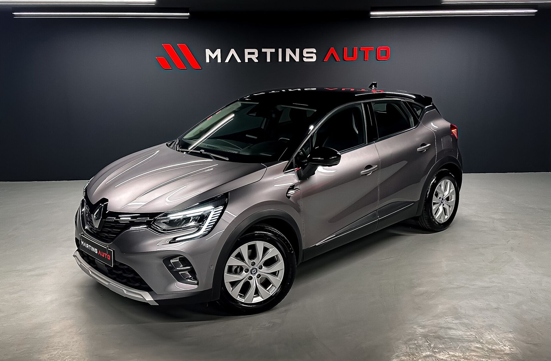 RENAULT Captur 1.6 E-Tech Plug-In Intens