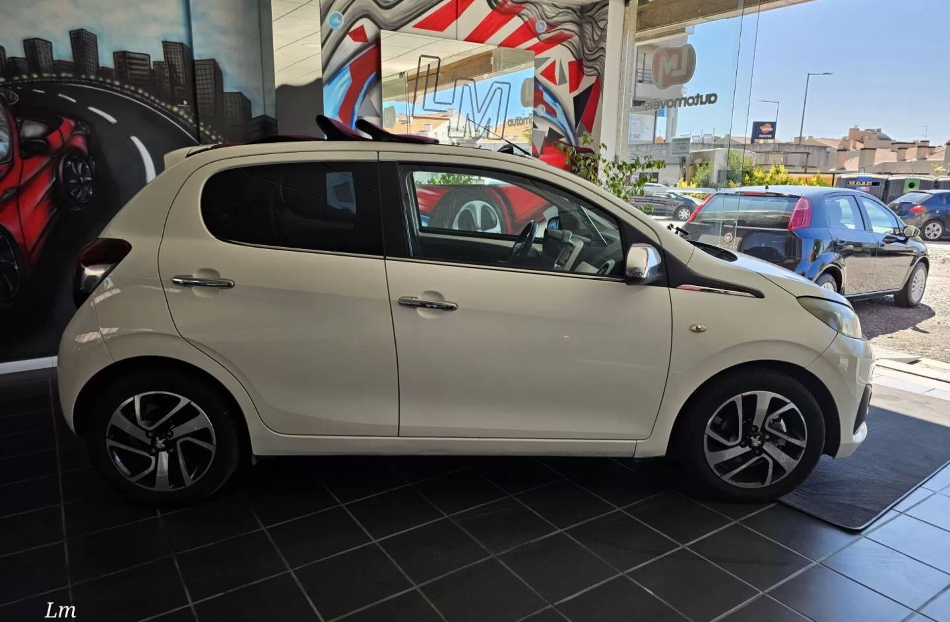PEUGEOT 108 Top! 1.2 VTi Allure