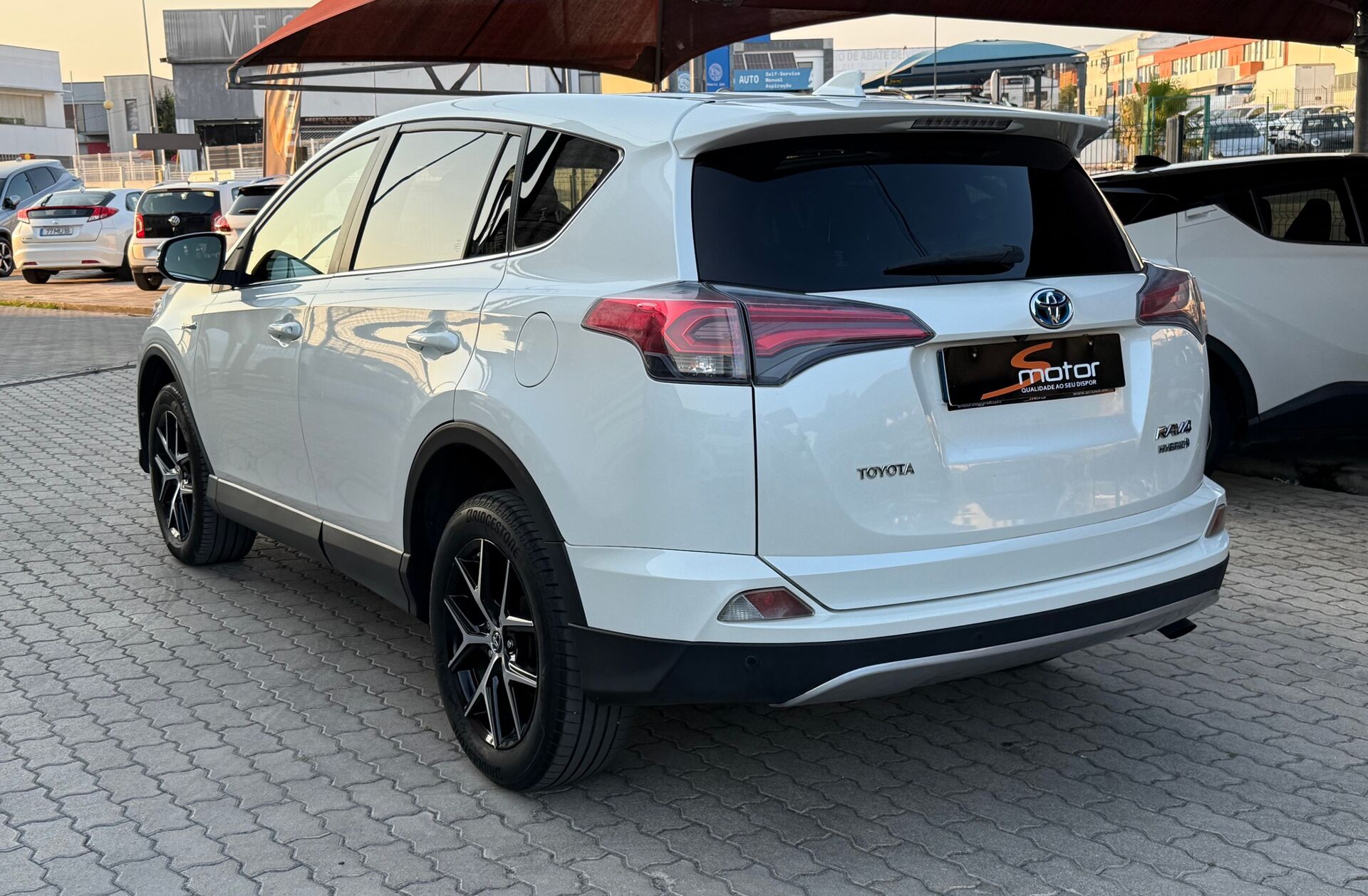 TOYOTA RAV 4 2.5 HSD Comfort