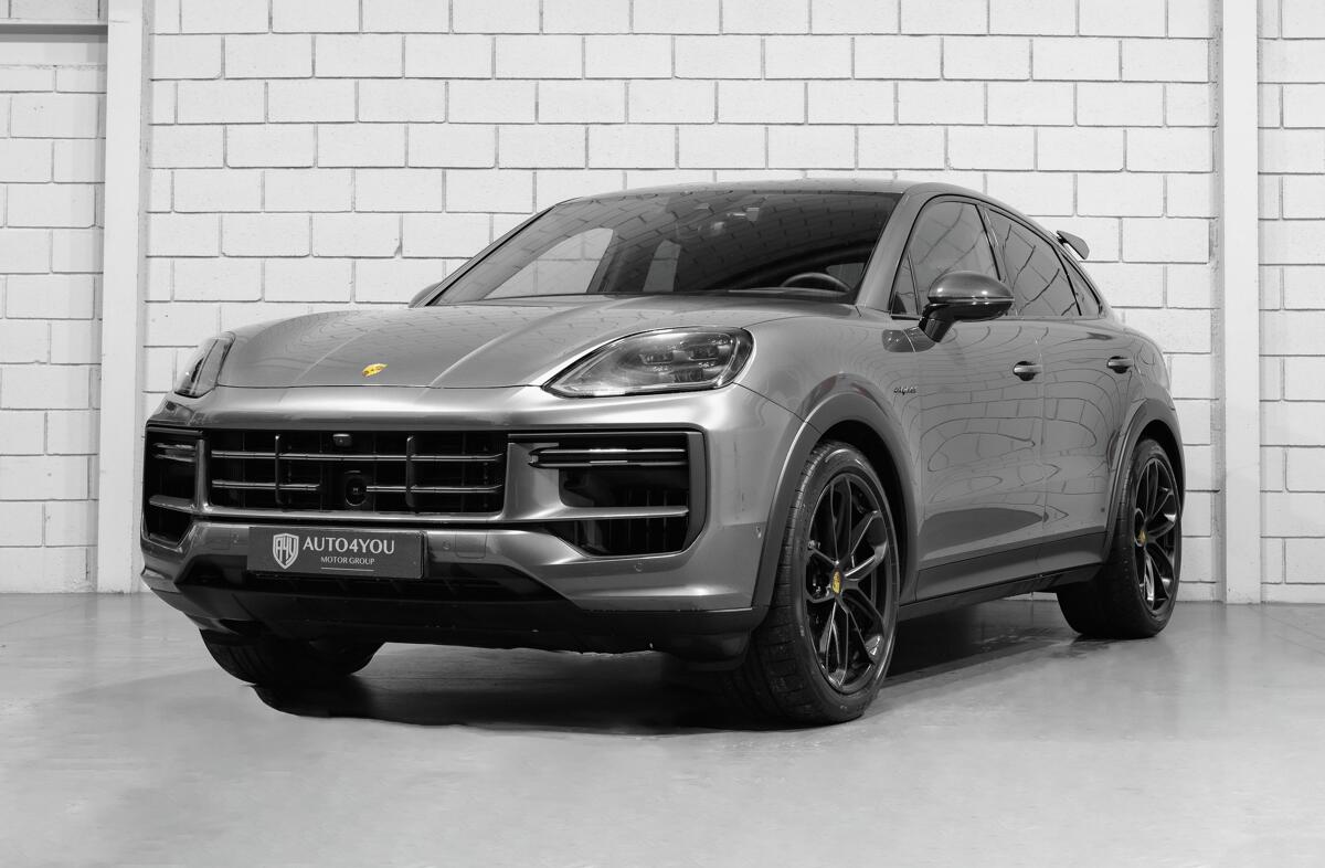 PORSCHE Cayenne Turbo E-Hybrid Pacote GT