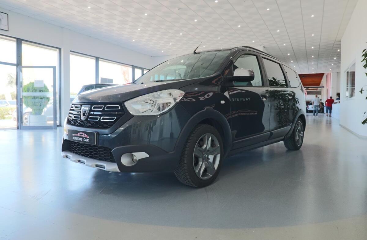 DACIA Lodgy 1.5 Blue dCi Stepway 7L