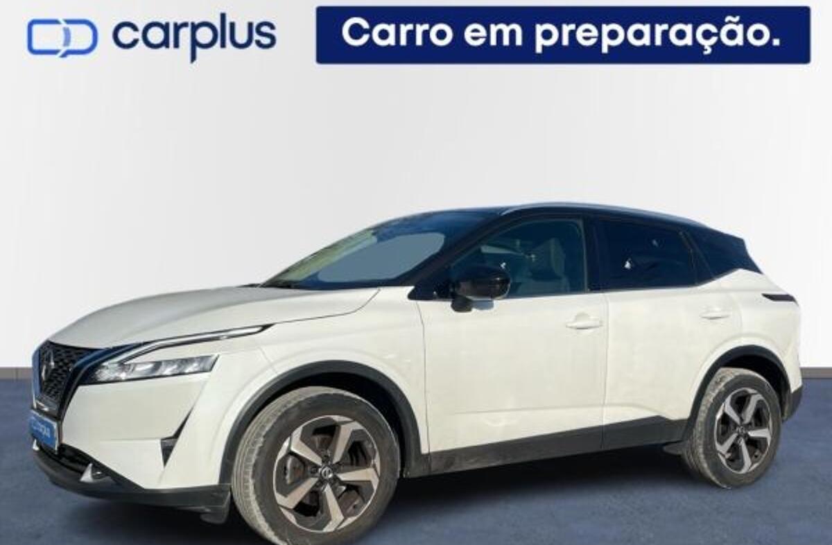 NISSAN Qashqai 1.3 DIG-T N-Connecta Xtronic