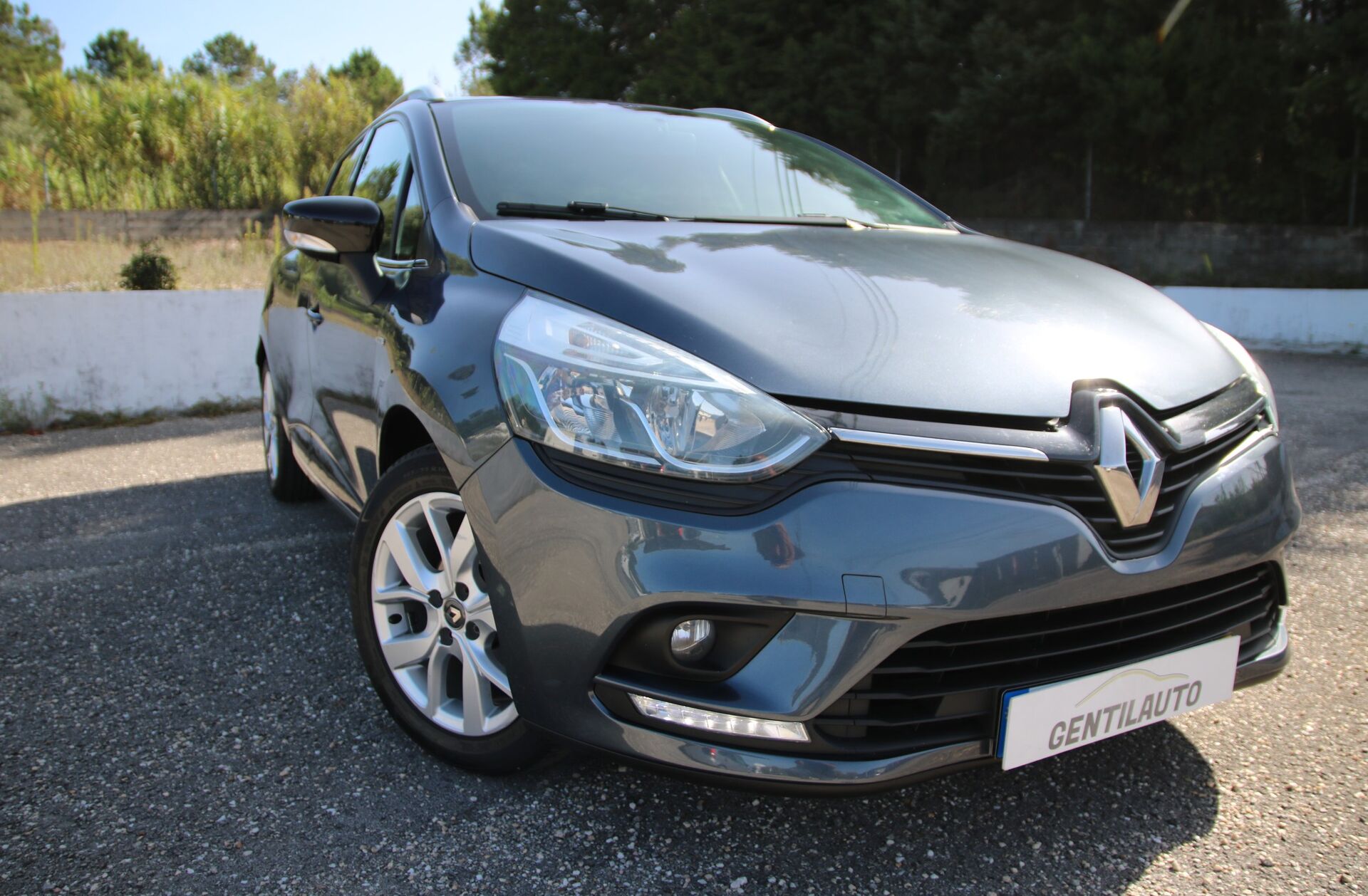RENAULT Clio 0.9 TCe Limited