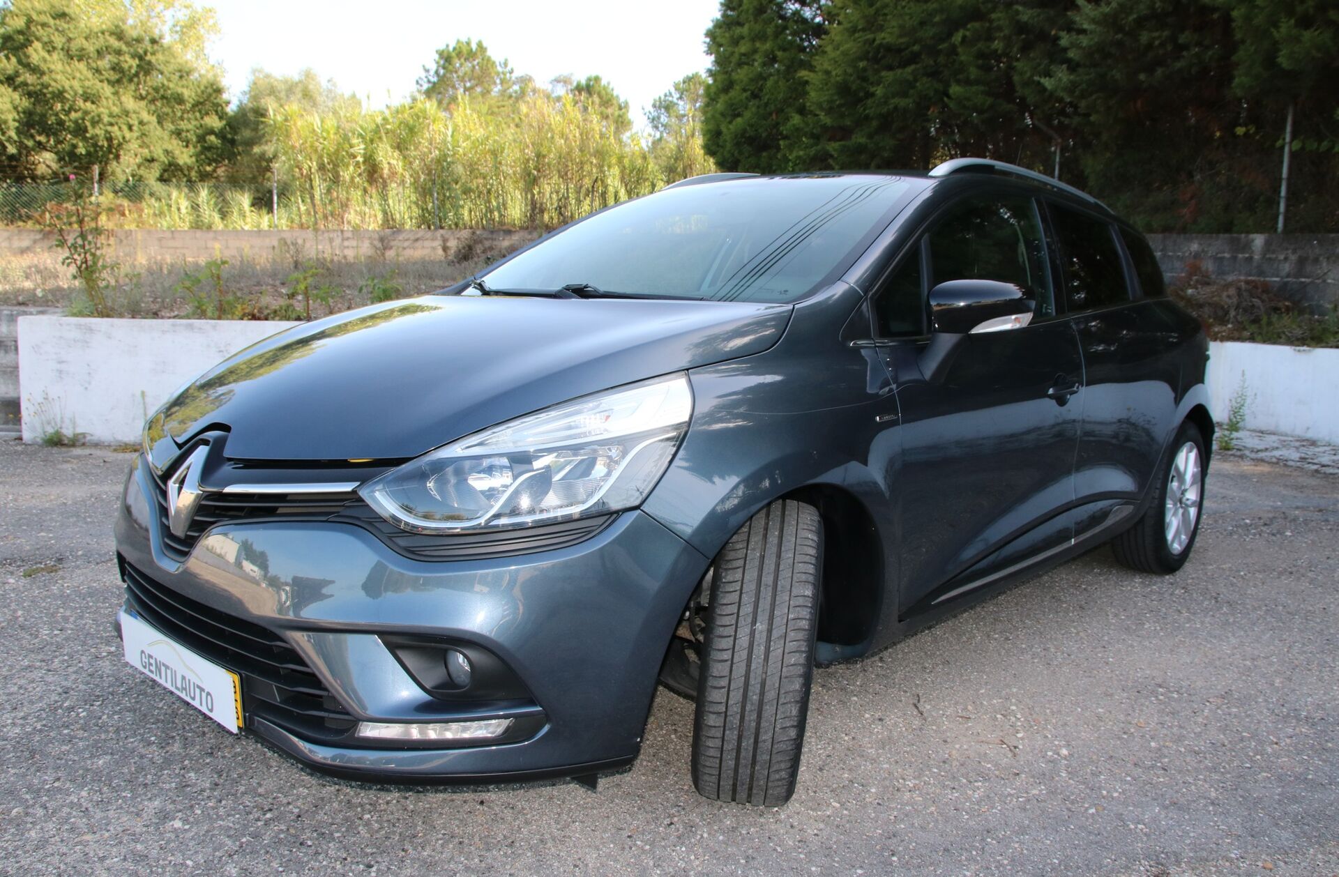 RENAULT Clio 0.9 TCe Limited