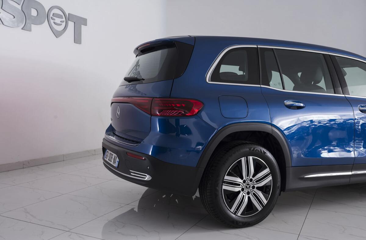 MERCEDES EQB 250+ Edition