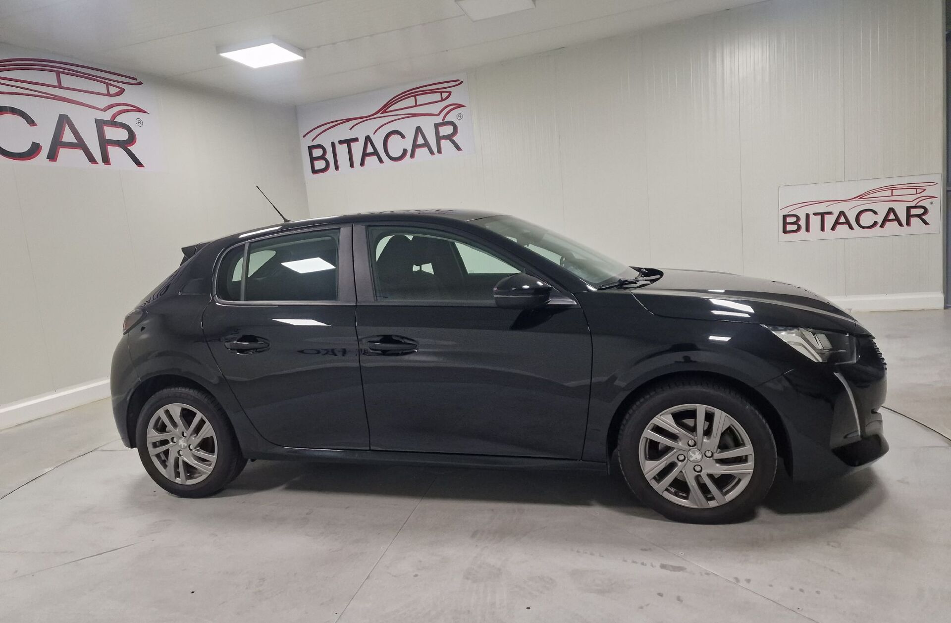 PEUGEOT 208 1.5 BlueHDi Active