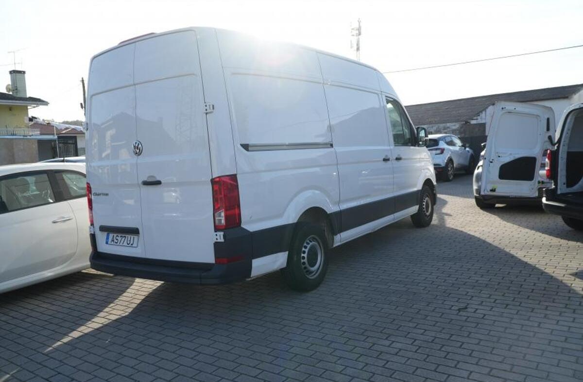 VOLKSWAGEN Crafter 35 2.0 TDI L4
