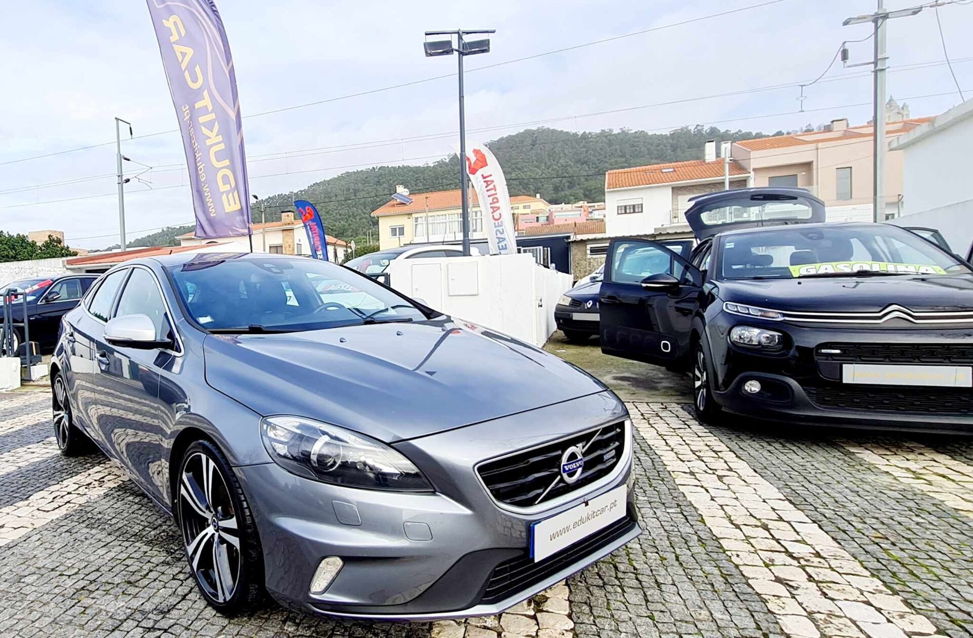 VOLVO V40 1.6 D2 R-Design