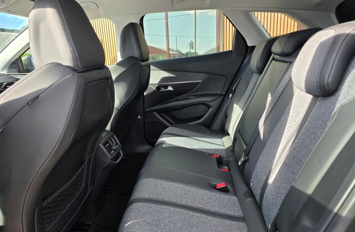 PEUGEOT 3008 1.6 BlueHDi Allure EAT6