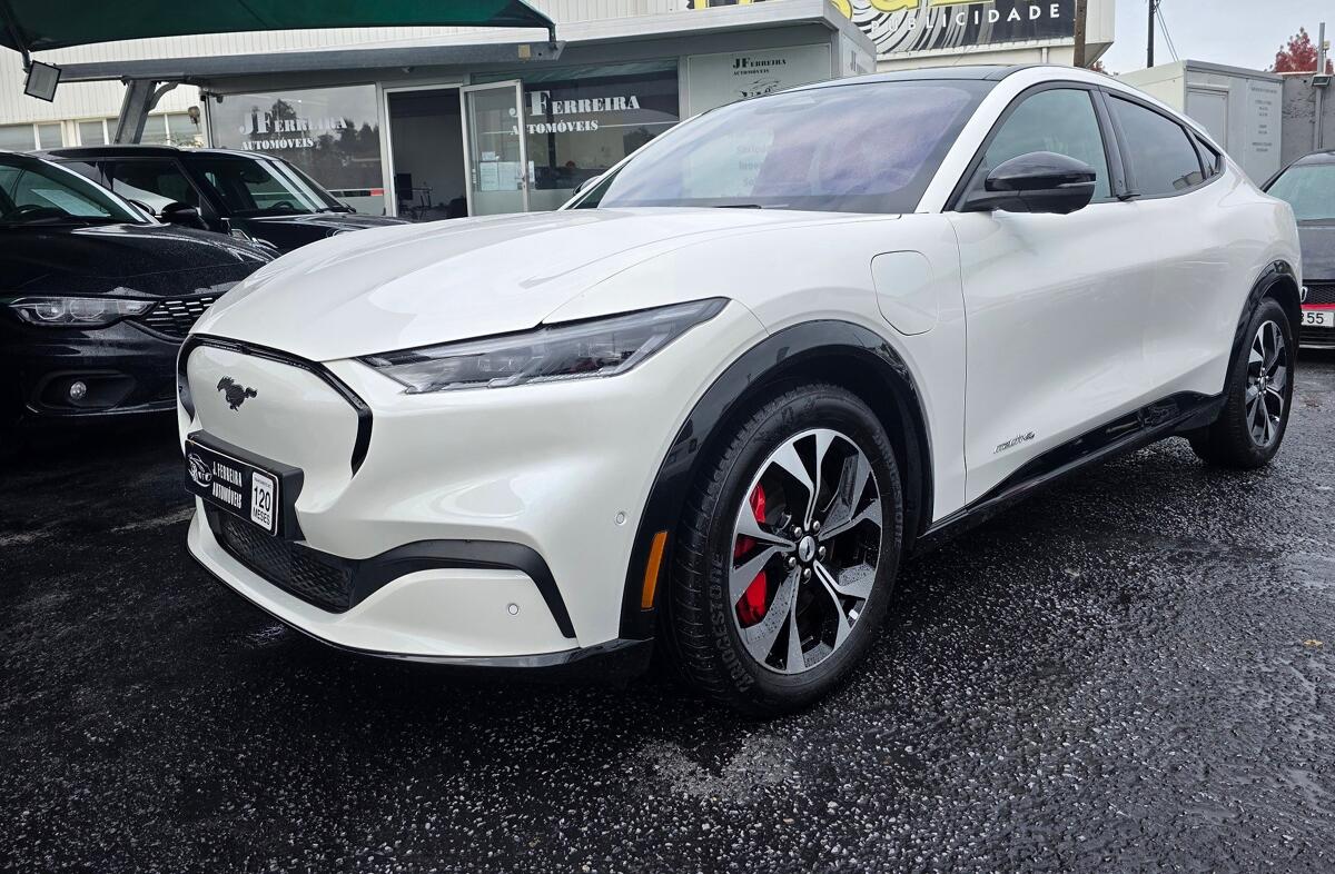 FORD Mustang Mach-E Premium