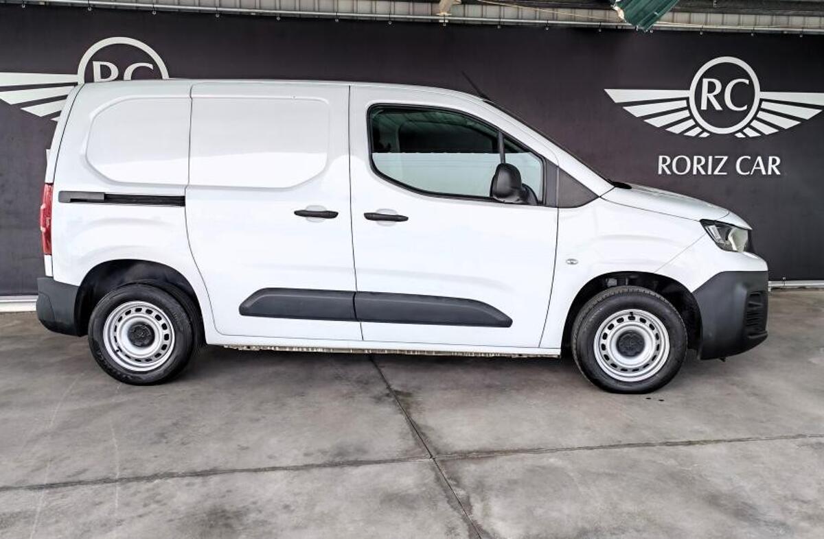 PEUGEOT Partner 1.5 BlueHDi Standard