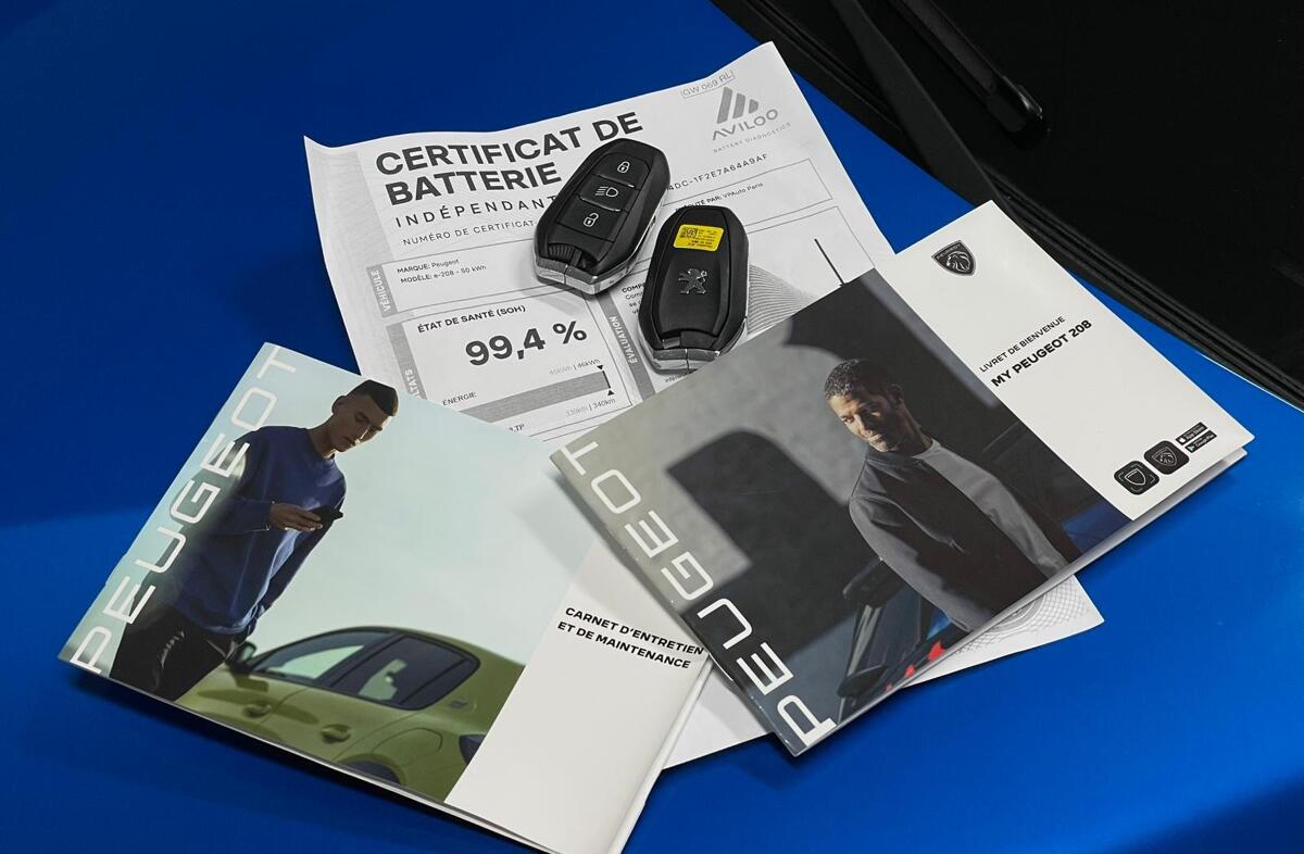 PEUGEOT 208 e- 51 kWh GT