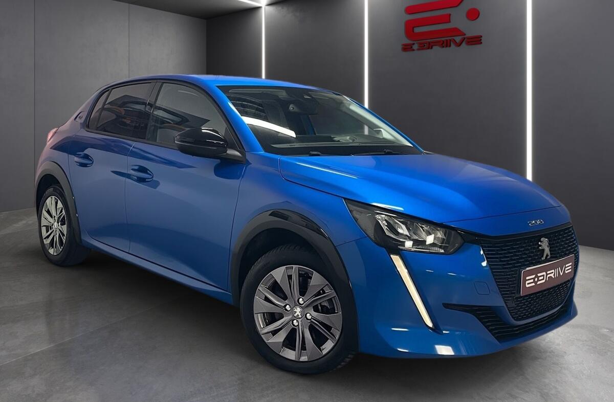 PEUGEOT 208 e- 51 kWh GT