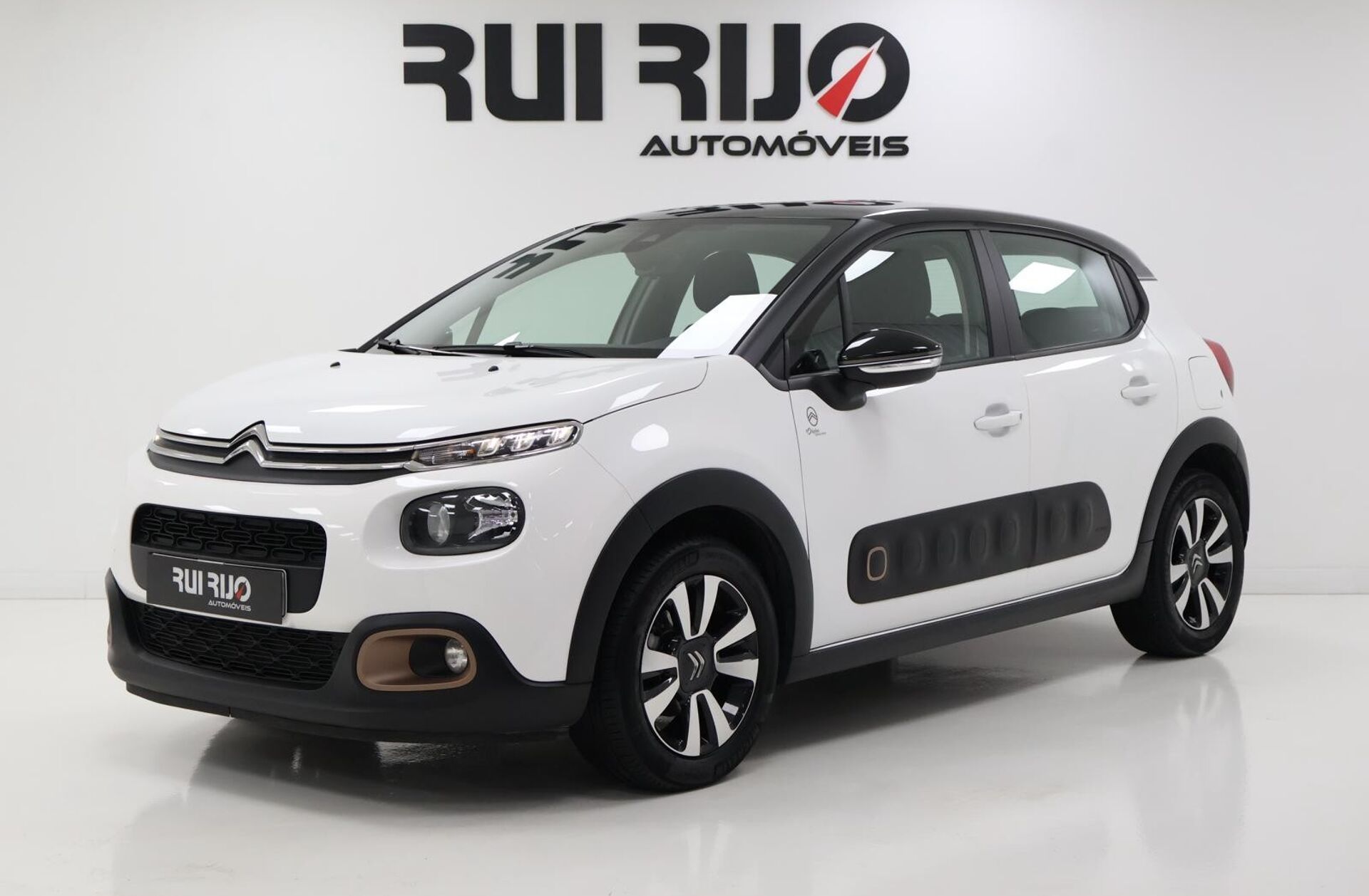 CITROEN C3 1.2 PureTech C-Series