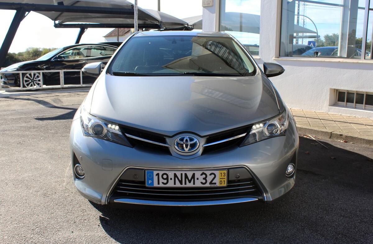 TOYOTA Auris 1.8 HSD Comfort