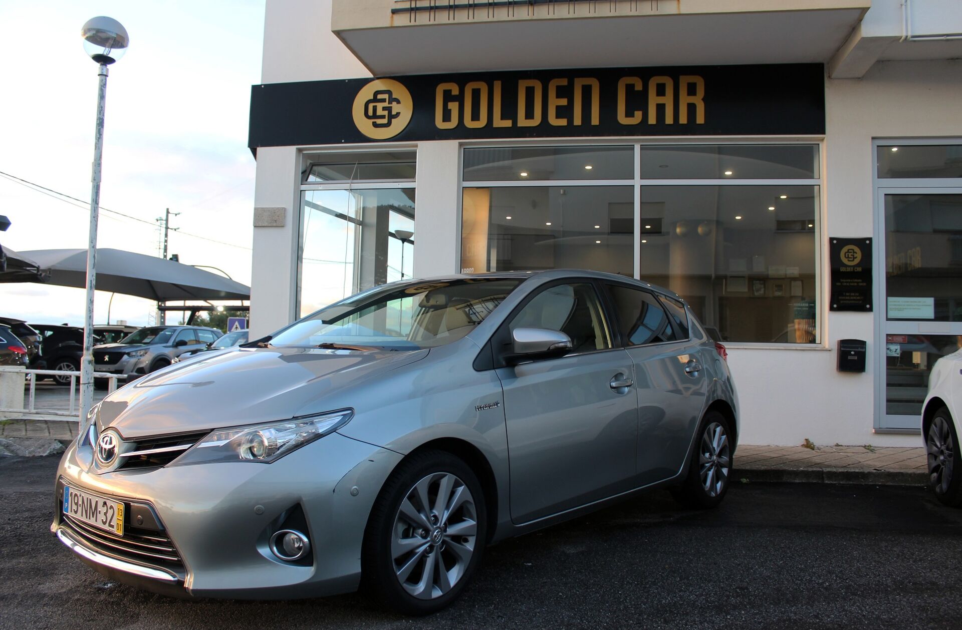 TOYOTA Auris 1.8 HSD Comfort