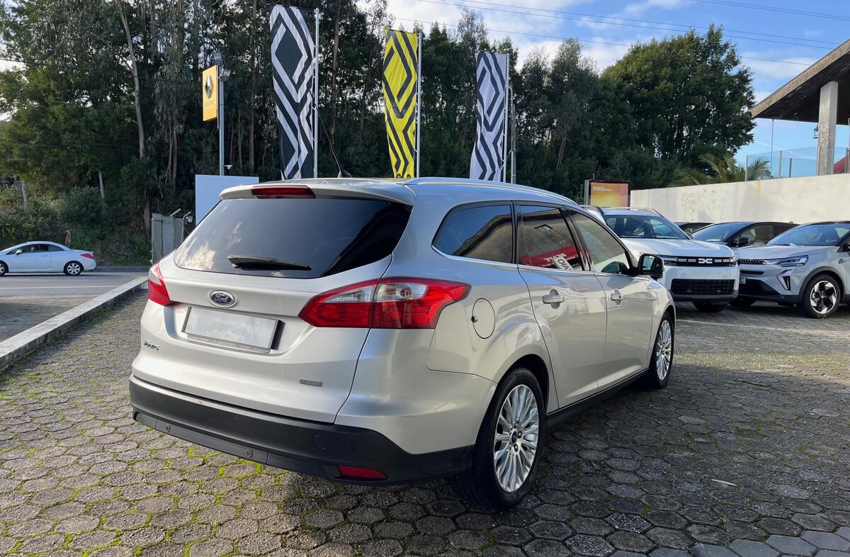 FORD Focus 1.0 SCTi Titanium