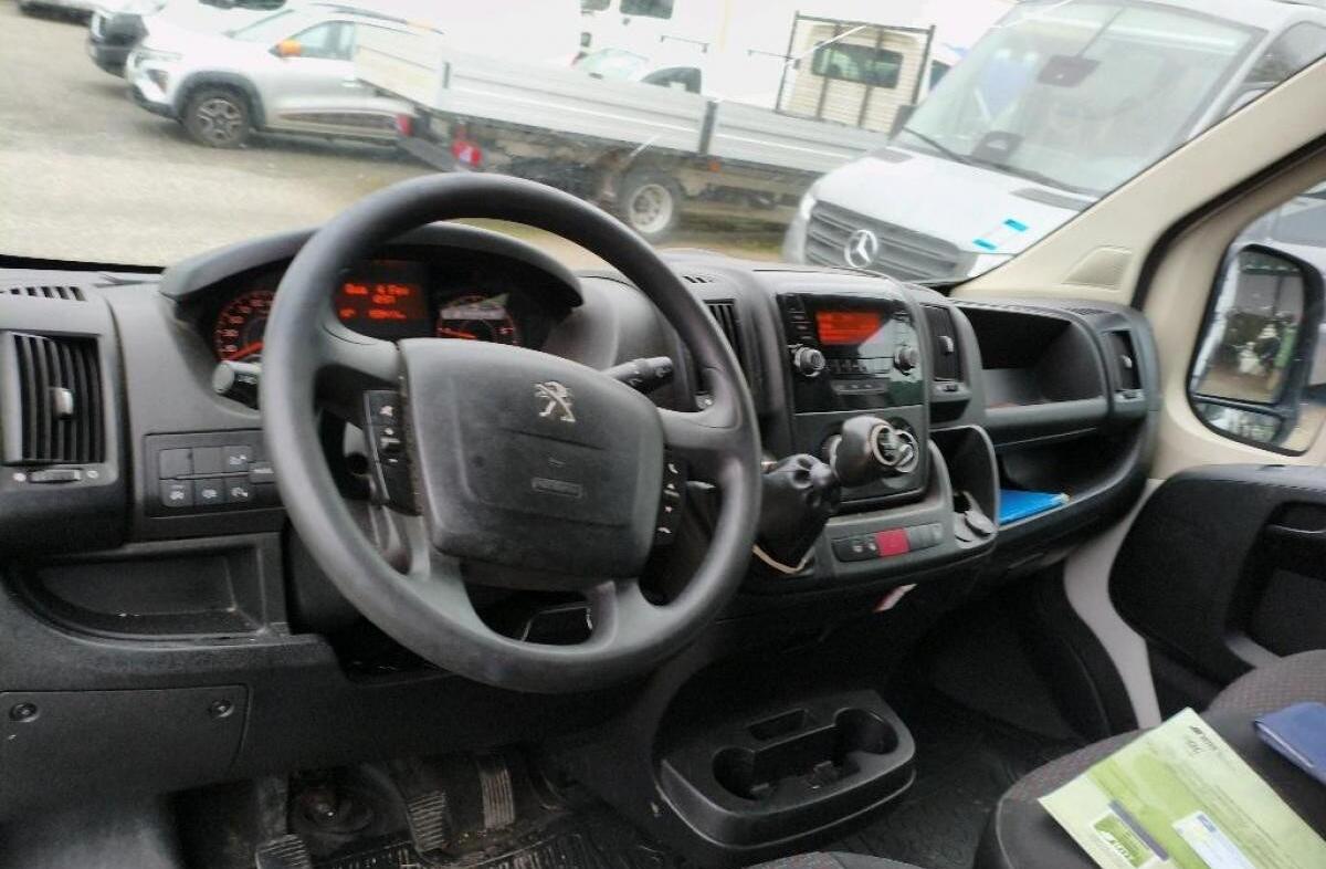 PEUGEOT Boxer 2.2 BlueHDi 333 L1H1 Pro