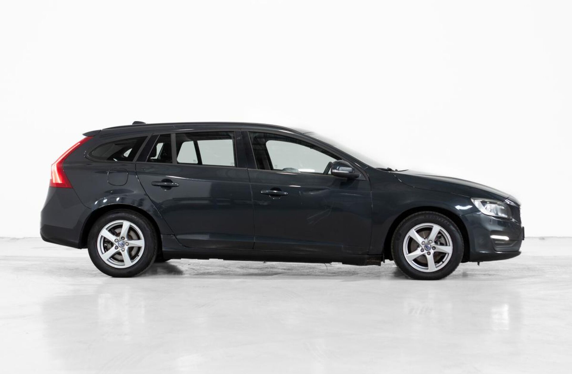VOLVO V60 2.0 D2 Kinetic Drive
