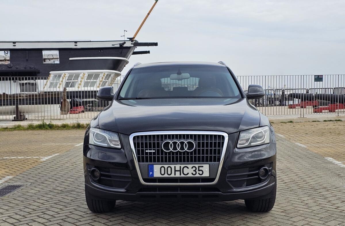 AUDI Q5 2.0 TDi