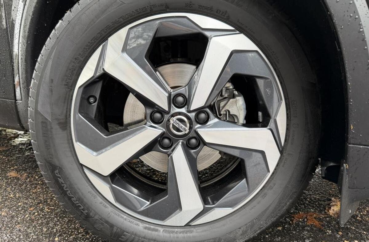 NISSAN Qashqai 1.3 DIG-T N-Connecta J18