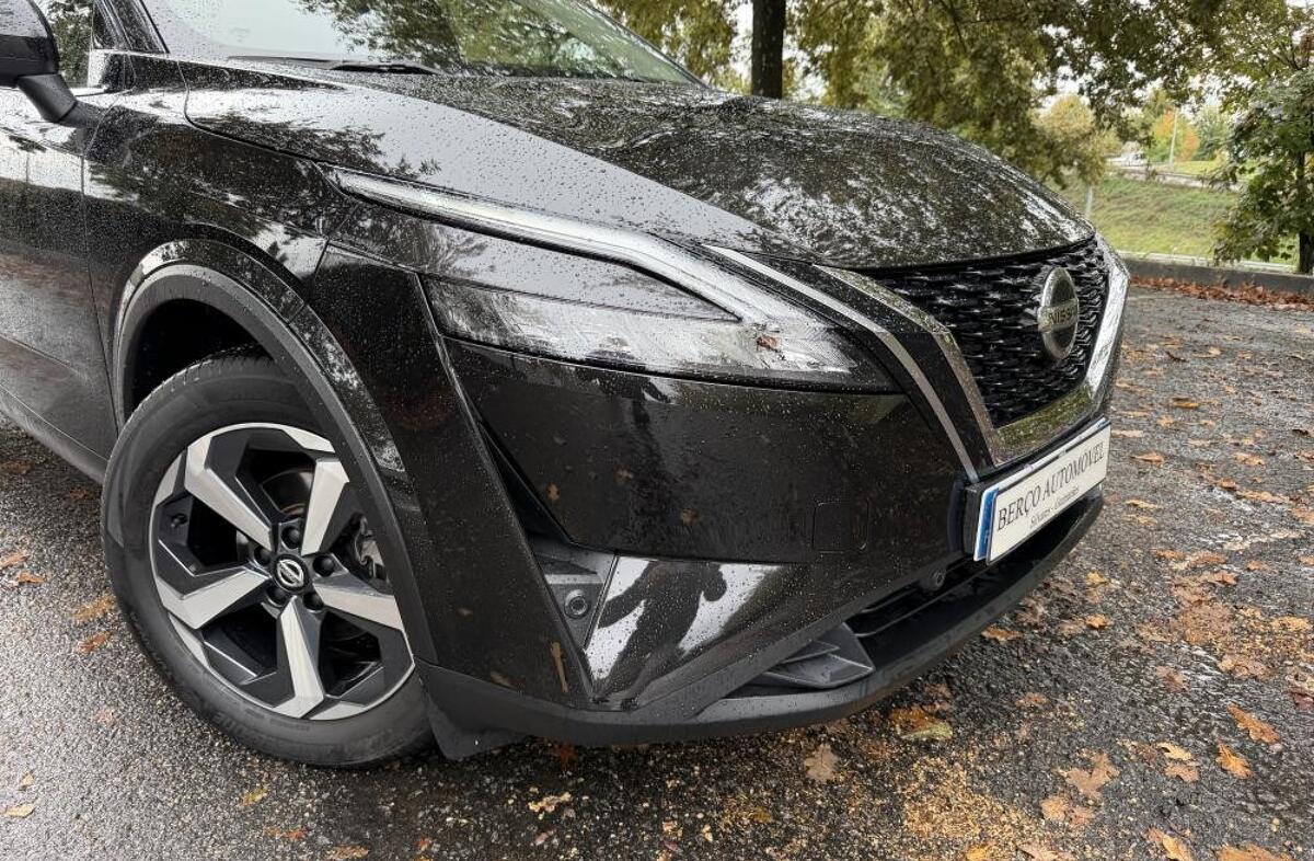 NISSAN Qashqai 1.3 DIG-T N-Connecta J18