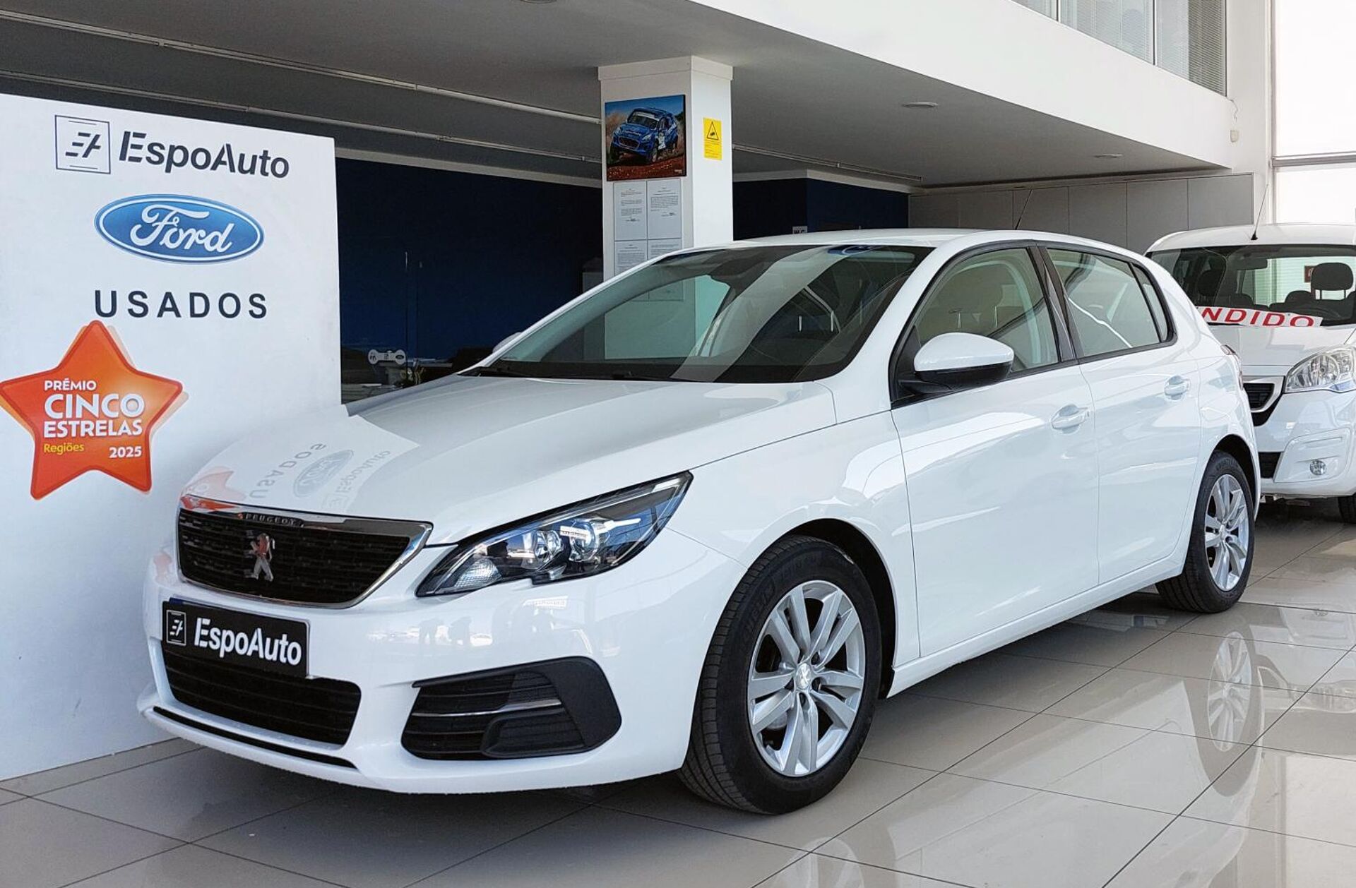 PEUGEOT 308 1.5 BlueHDi Business Line