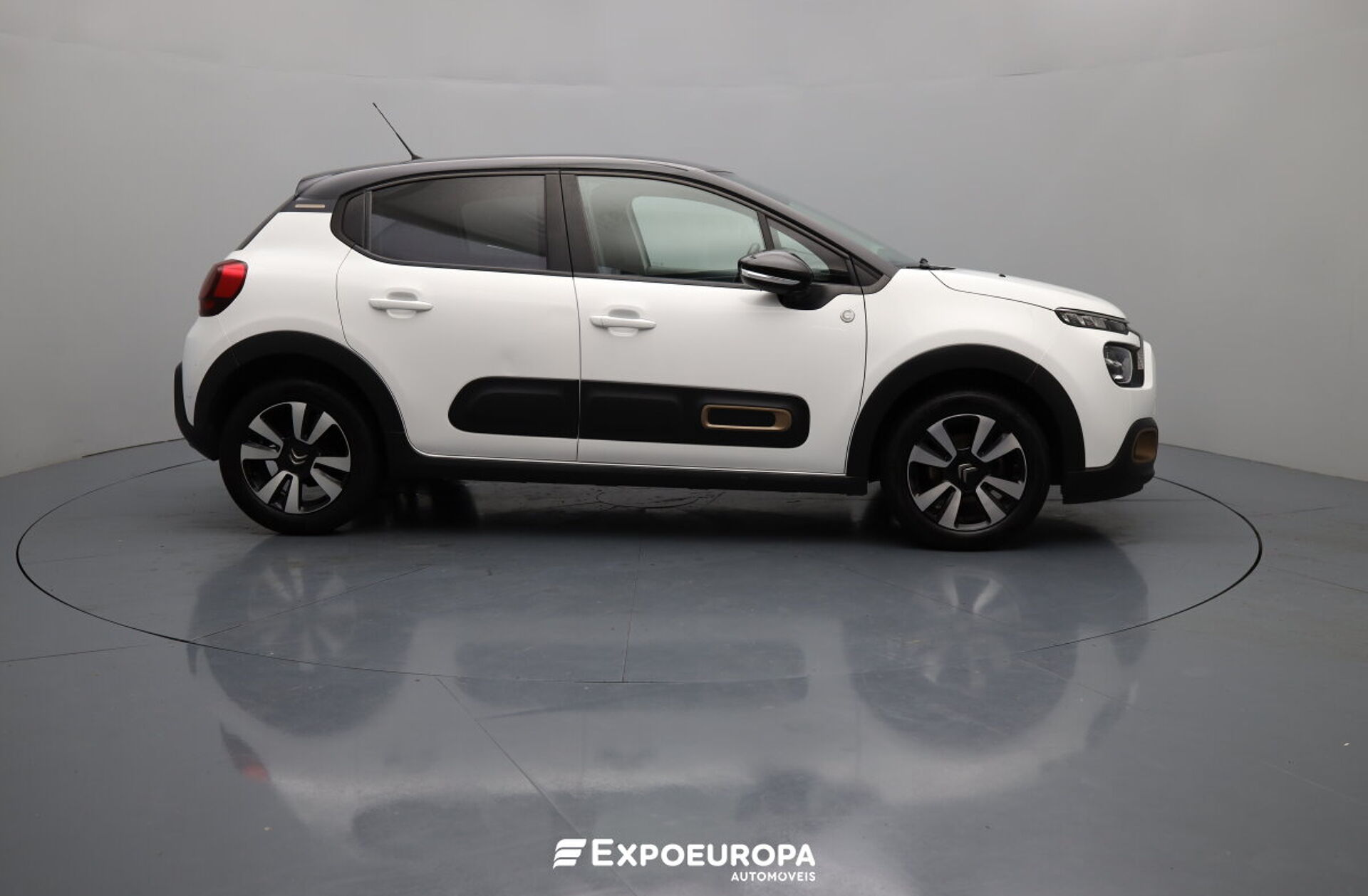 CITROEN C3 1.2 PureTech C-Series