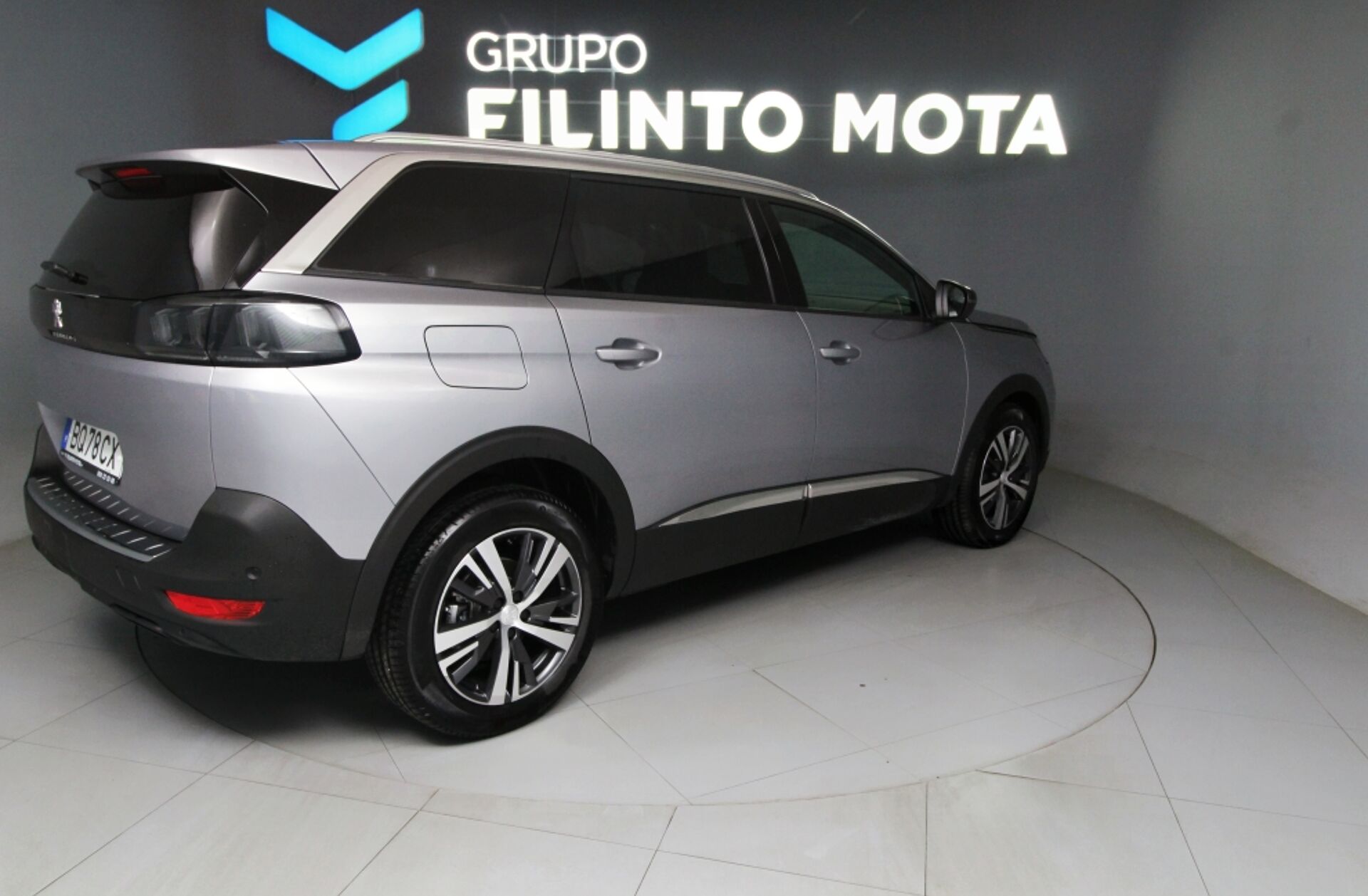 PEUGEOT 5008 1.2 PureTech Allure Pack EAT8