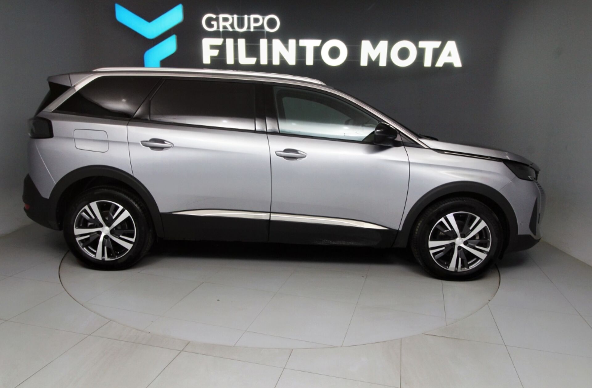 PEUGEOT 5008 1.2 PureTech Allure Pack EAT8