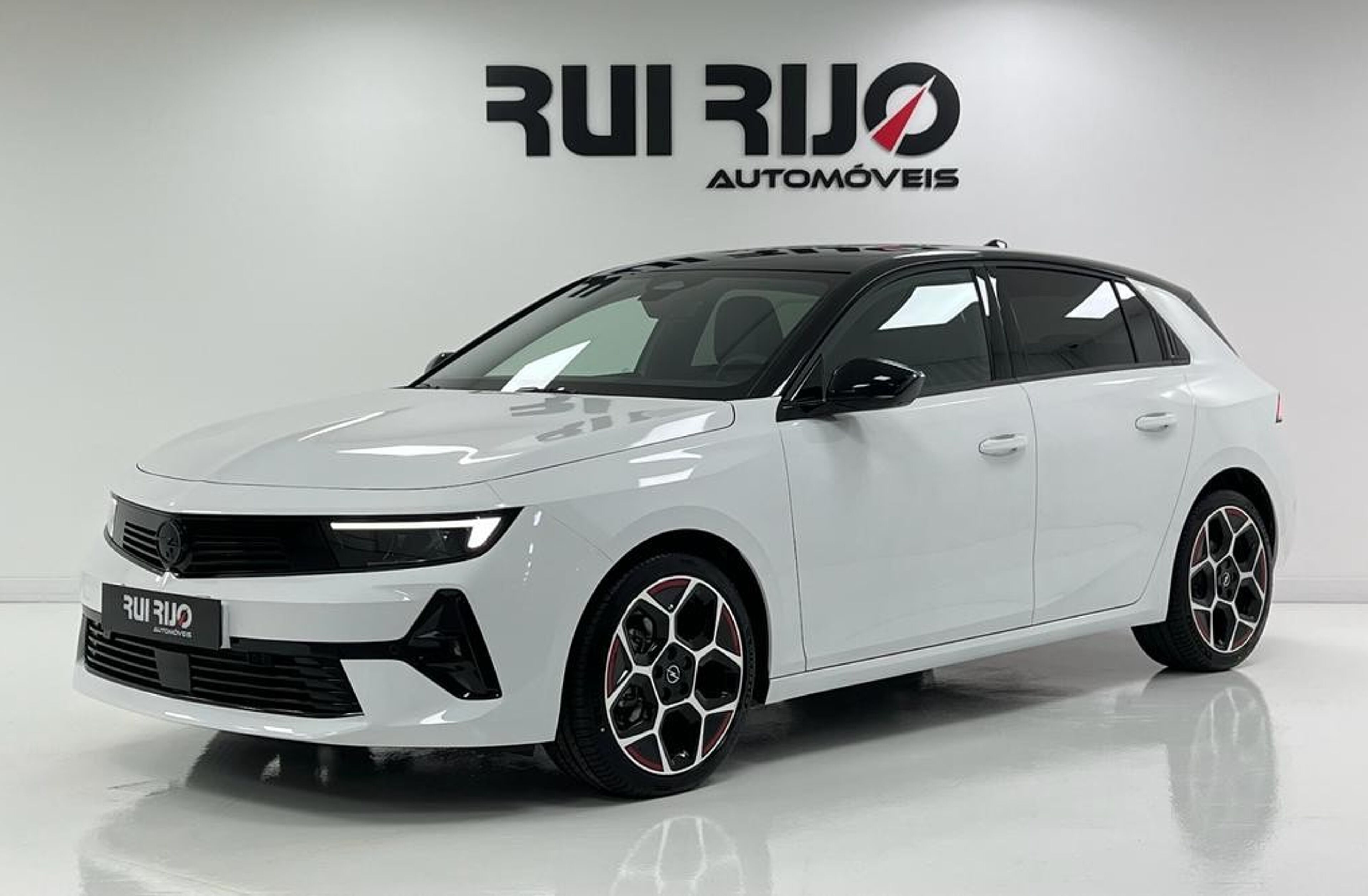 OPEL Astra 1.2 T GS Line Aut.