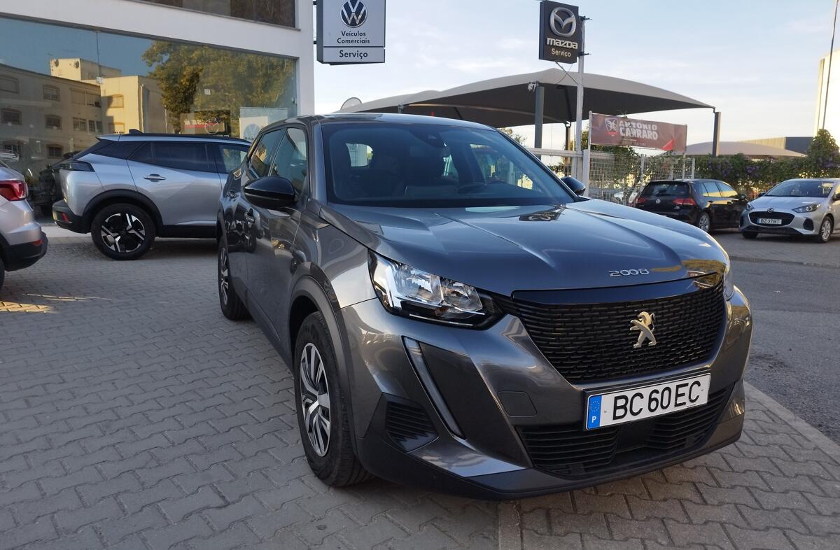 PEUGEOT 2008 1.2 PureTech Active