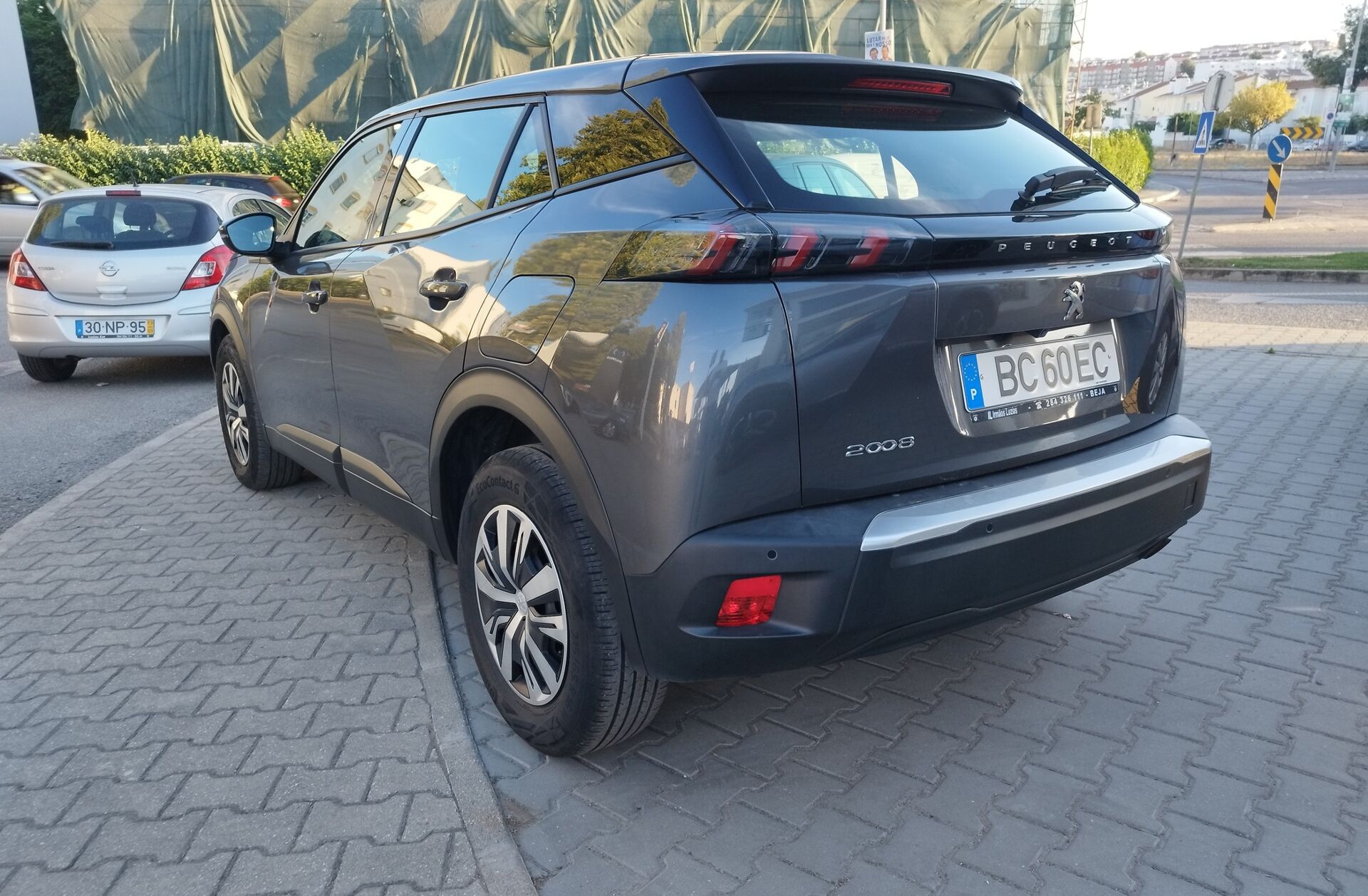 PEUGEOT 2008 1.2 PureTech Active