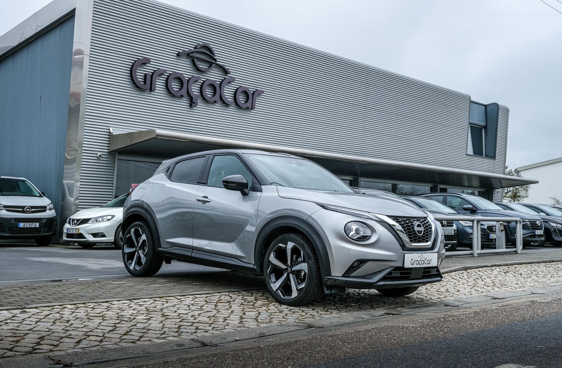 NISSAN Juke 1.0 DIG-T Tekna Two Tone DCT